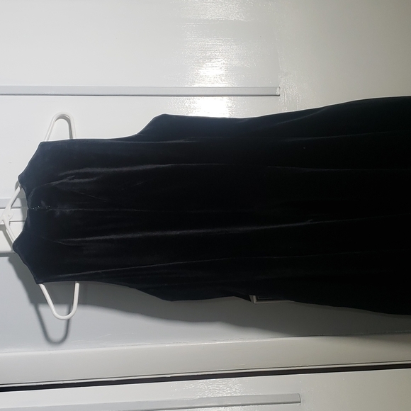 Dress - Picture 4 of 5